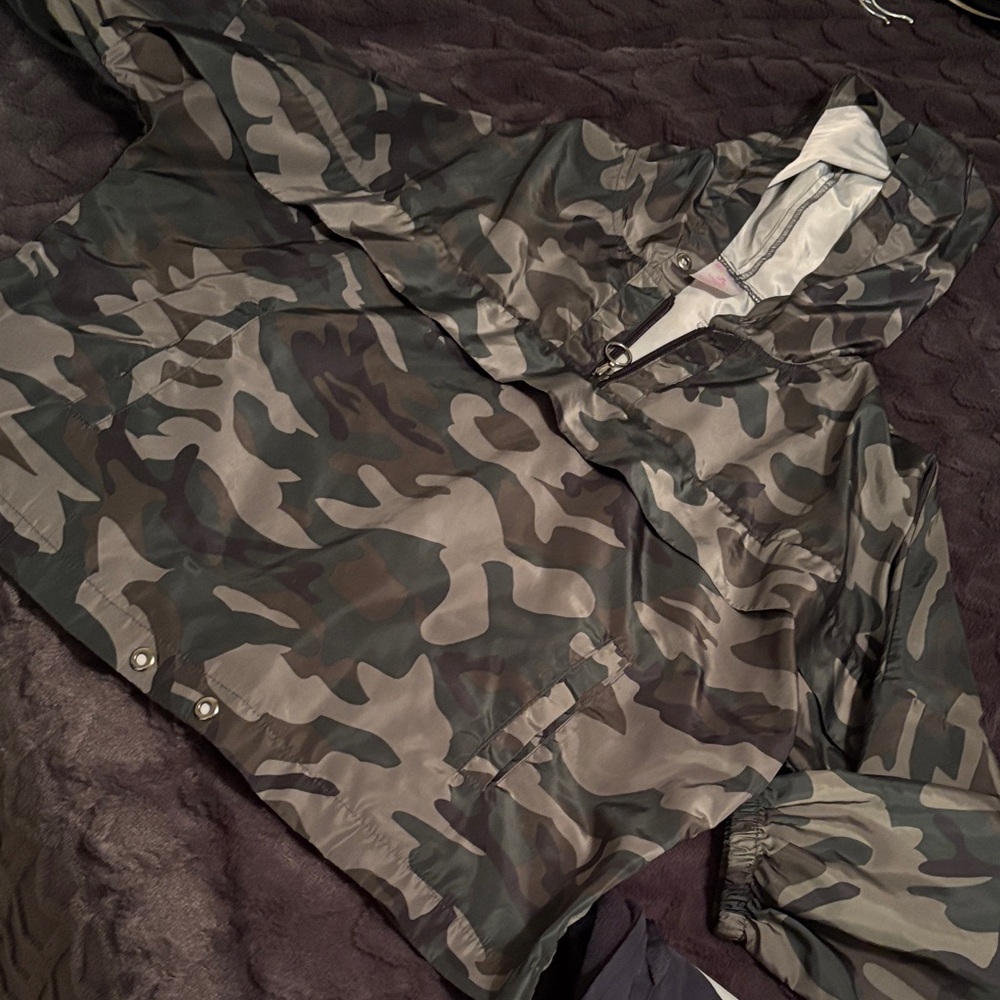 Camouflage Hooded Jacket